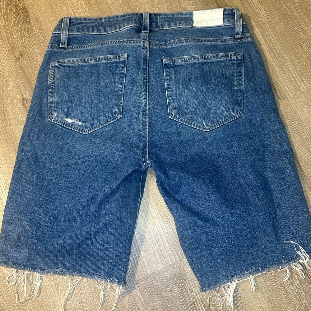 PAIGE Womens Denim Cutoff Bermuda Shorts Size 27 Distressed Raw Hem Mid Rise - Picture 3 of 4